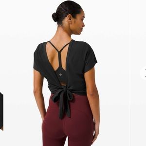 Lululemon Its a Tie Tee